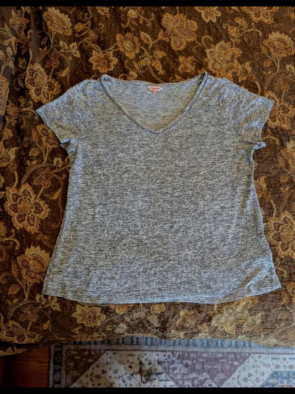 Juicy Couture Heather Gray V-Neck Short Sleeve Tee